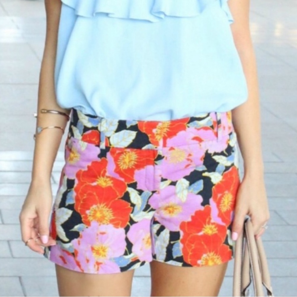 LOFT Floral Print Women's Shorts - Red and Pink